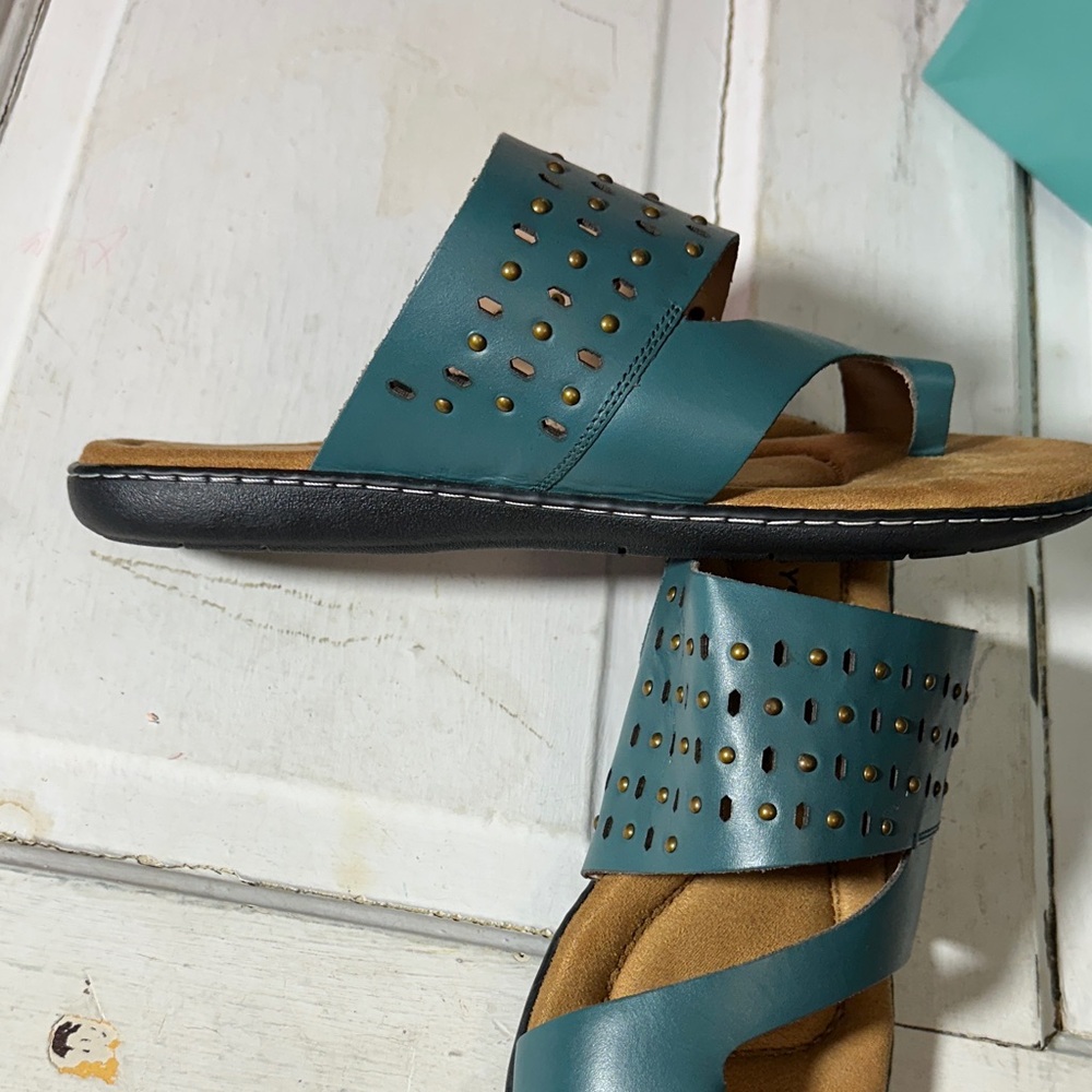 Array Leather Perforated Slide Sandals - Picture 3 of 4